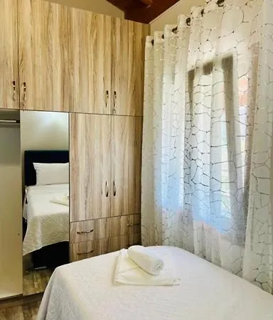 Jimmy's Lefkada, Katochori * Katokhórion